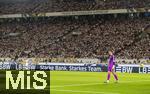 16.08.2025, Fussball Bundesliga 2025/2026, Franz-Beckenbauer-Supercup, VfB Stuttgart - FC Bayern Mnchen, in der MHP-Arena (Stuttgart). Torwart Manuel Neuer (FC Bayern Mnchen), hinten eine Werbebande mit LBBW, Landesbank Baden-Wrttemberg, 