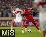 16.08.2025, Fussball Bundesliga 2025/2026, Franz-Beckenbauer-Supercup, VfB Stuttgart - FC Bayern Mnchen, in der MHP-Arena (Stuttgart). v.li: Nick Woltemade (Stuttgart) gegen Dayot Upamecano (FC Bayern Mnchen) 
