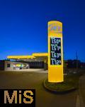 20.08.2025,  Pforzen in Bayern (Unterallgu), Aktuelle Spritpreisanzeige an einer JET-Tankstelle, zum 1. Januar 2025 erhhten sich die staatliche CO2-Abgabe von 45 auf 55 Euro je Tonne, bisher sind die teuerungen nicht an der Zapfsule angekommen, seit Januar 2025 ist der Liter Diesel ca. 10 Cent billiger zu haben.