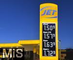 20.08.2025,  Pforzen in Bayern (Unterallgu), Aktuelle Spritpreisanzeige an einer JET-Tankstelle, zum 1. Januar 2025 erhhten sich die staatliche CO2-Abgabe von 45 auf 55 Euro je Tonne, bisher sind die teuerungen nicht an der Zapfsule angekommen, seit Januar 2025 ist der Liter Diesel ca. 10 Cent billiger zu haben.