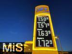 20.08.2025,  Pforzen in Bayern (Unterallgu), Aktuelle Spritpreisanzeige an einer JET-Tankstelle, zum 1. Januar 2025 erhhten sich die staatliche CO2-Abgabe von 45 auf 55 Euro je Tonne, bisher sind die teuerungen nicht an der Zapfsule angekommen, seit Januar 2025 ist der Liter Diesel ca. 10 Cent billiger zu haben.