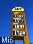 20.08.2025,  Pforzen in Bayern (Unterallgu), Aktuelle Spritpreisanzeige an einer JET-Tankstelle, zum 1. Januar 2025 erhhten sich die staatliche CO2-Abgabe von 45 auf 55 Euro je Tonne, bisher sind die teuerungen nicht an der Zapfsule angekommen, seit Januar 2025 ist der Liter Diesel ca. 10 Cent billiger zu haben.