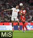 22.08.2025, Fussball Bundesliga 2025/2026, 1.Spieltag, FC Bayern Mnchen - RB Leipzig, in der Allianz-Arena Mnchen, 
v.l. David Raum (RB Leipzig) gegen Serge Gnabry (FC Bayern Mnchen) 

