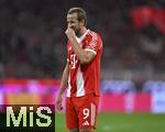 22.08.2025, Fussball Bundesliga 2025/2026, 1.Spieltag, FC Bayern Mnchen - RB Leipzig, in der Allianz-Arena Mnchen, Harry Kane (FC Bayern Mnchen) nachdenklich.


