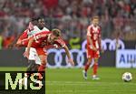 22.08.2025, Fussball Bundesliga 2025/2026, 1.Spieltag, FC Bayern Mnchen - RB Leipzig, in der Allianz-Arena Mnchen, Joshua Kimmich (FC Bayern Mnchen) kommt zu Fall


