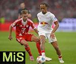 22.08.2025, Fussball Bundesliga 2025/2026, 1.Spieltag, FC Bayern Mnchen - RB Leipzig, in der Allianz-Arena Mnchen, v.l. Joshua Kimmich (FC Bayern Mnchen) gegen Xavi Simons (RB Leipzig) 


