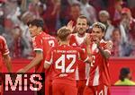 22.08.2025, Fussball Bundesliga 2025/2026, 1.Spieltag, FC Bayern Mnchen - RB Leipzig, in der Allianz-Arena Mnchen, Torjubel v.l. Min-jae Kim (Bayern Mnchen, Minjae Kim), Lennart Karl (FC Bayern Mnchen), Harry Kane (FC Bayern Mnchen) und Luis Diaz (FC Bayern Mnchen) 


