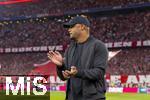 22.08.2025, Fussball Bundesliga 2025/2026, 1.Spieltag, FC Bayern Mnchen - RB Leipzig, in der Allianz-Arena Mnchen, Trainer Vincent Kompany (FC Bayern Mnchen) nachdenklich 

