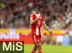 22.08.2025, Fussball Bundesliga 2025/2026, 1.Spieltag, FC Bayern Mnchen - RB Leipzig, in der Allianz-Arena Mnchen, Aleksandar Pavlovic (Bayern Mnchen)  mit Gesichtsmaske