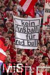 22.08.2025, Fussball Bundesliga 2025/2026, 1.Spieltag, FC Bayern Mnchen - RB Leipzig, in der Allianz-Arena Mnchen, Bayernfans in der Sdkurve: KEIN FUSSBALL FR RED BULL