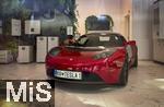 03.09.2025, Bled, Slowenien, Der erste TESLA, ein Roadster Ausgestellt bei der Firma n-gen in Zirovnica (Slowenien)
