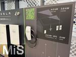 03.09.2025, Bled, Slowenien,  Autarke Stromversorgung durch Stromspeicher von TESLA, eine Tesla Powerwall ist ein AC-gekoppelter Stromspeicher fr Photovoltaik-Anlagen. Ausgestellt bei der Firma n-gen in Zirovnica (Slowenien)
