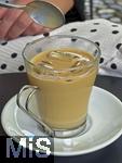 03.09.2025, Radovljica, Slowenien, (Radmannsdorf) ist eine Kleinstadt der Region Gorenjska nahe der Stadt Bled. In einem Cafe gibt es geeisten Espresso. (Iced Coffee)