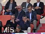 06.09.2025, Google-Pixel Frauenfussball Bundesliga 2025/2026, 1.Spieltag, FC Bayern Mnchen - Bayer 04 Leverkusen, in der Allianz-Arena Mnchen, 
Ehren-Prsident Uli Hoene (FC Bayern Mnchen, Hoeness), Vorstandsvorsitzender Jan-Christian Dreesen (FC Bayern Mnchen) und Prsident Herbert Hainer (FC Bayern) auf dem Bild


