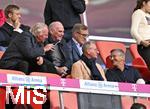 06.09.2025, Google-Pixel Frauenfussball Bundesliga 2025/2026, 1.Spieltag, FC Bayern Mnchen - Bayer 04 Leverkusen, in der Allianz-Arena Mnchen, 
v.l. Ehren-Prsident Uli Hoene (FC Bayern Mnchen, Hoeness), Vorstandsvorsitzender Jan-Christian Dreesen (FC Bayern Mnchen) und Prsident Herbert Hainer (FC Bayern) 
