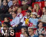 06.09.2025, Google-Pixel Frauenfussball Bundesliga 2025/2026, 1.Spieltag, FC Bayern Mnchen - Bayer 04 Leverkusen, in der Allianz-Arena Mnchen, 
