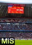 06.09.2025, Google-Pixel Frauenfussball Bundesliga 2025/2026, 1.Spieltag, FC Bayern Mnchen - Bayer 04 Leverkusen, in der Allianz-Arena Mnchen, 57.762 Zuschauer in der Allianz-Arena, ein historischer Zuschauerrekord in der Frauen-Fussballbundesliga in Deutschland. 

