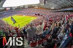 06.09.2025, Google-Pixel Frauenfussball Bundesliga 2025/2026, 1.Spieltag, FC Bayern Mnchen - Bayer 04 Leverkusen, in der Allianz-Arena Mnchen, 57.762 Zuschauer in der Allianz-Arena, ein historischer Zuschauerrekord in der Frauen-Fussballbundesliga in Deutschland. 

