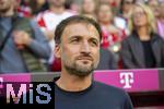 06.09.2025, Google-Pixel Frauenfussball Bundesliga 2025/2026, 1.Spieltag, FC Bayern Mnchen - Bayer 04 Leverkusen, in der Allianz-Arena Mnchen, Trainer Jose Barcala (FC Bayern Mnchen) 

