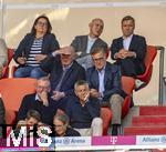 06.09.2025, Google-Pixel Frauenfussball Bundesliga 2025/2026, 1.Spieltag, FC Bayern Mnchen - Bayer 04 Leverkusen, in der Allianz-Arena Mnchen, Ehrentribne mit Prsident Herbert Hainer (FC Bayern), Ehren-Prsident Uli Hoene (FC Bayern Mnchen, Hoeness), Vorstandsvorsitzender Jan-Christian Dreesen (FC Bayern Mnchen), DFB Prsident Bernd Neuendorf (Deutschland), 


