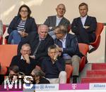 06.09.2025, Google-Pixel Frauenfussball Bundesliga 2025/2026, 1.Spieltag, FC Bayern Mnchen - Bayer 04 Leverkusen, in der Allianz-Arena Mnchen, Ehrentribne mit Prsident Herbert Hainer (FC Bayern), Ehren-Prsident Uli Hoene (FC Bayern Mnchen, Hoeness), Vorstandsvorsitzender Jan-Christian Dreesen (FC Bayern Mnchen), DFB Prsident Bernd Neuendorf (Deutschland), 

