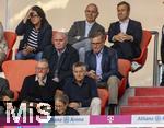 06.09.2025, Google-Pixel Frauenfussball Bundesliga 2025/2026, 1.Spieltag, FC Bayern Mnchen - Bayer 04 Leverkusen, in der Allianz-Arena Mnchen, Ehrentribne mit Prsident Herbert Hainer (FC Bayern), Ehren-Prsident Uli Hoene (FC Bayern Mnchen, Hoeness), Vorstandsvorsitzender Jan-Christian Dreesen (FC Bayern Mnchen) 

