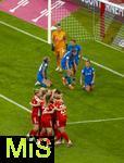 06.09.2025, Google-Pixel Frauenfussball Bundesliga 2025/2026, 1.Spieltag, FC Bayern Mnchen - Bayer 04 Leverkusen, in der Allianz-Arena Mnchen, Torszene zum 1:0 durch Vanessa Gilles (FC Bayern Mnchen) 

