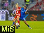 06.09.2025, Google-Pixel Frauenfussball Bundesliga 2025/2026, 1.Spieltag, FC Bayern Mnchen - Bayer 04 Leverkusen, in der Allianz-Arena Mnchen, v.li: Carolin Simon (FC Bayern Mnchen) gegen Ruby Grant (Leverkusen)

