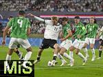 07.09.2025, Fussball WM-Qualifikation Europa 2025/26, 6.Spieltag,  Deutschland - Nordirland, im Rhein-Energie-Stadion Kln, Nick Wotemade (Deutschland) gegen Paddy McNair (Nordirland).
