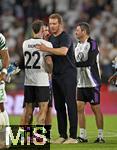 07.09.2025, Fussball WM-Qualifikation Europa 2025/26, 6.Spieltag,  Deutschland - Nordirland, im Rhein-Energie-Stadion Kln, David Raum (Deutschland) und Trainer Julian Nagelsmann (Deutschland) shakehands