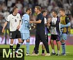 07.09.2025, Fussball WM-Qualifikation Europa 2025/26, 6.Spieltag,  Deutschland - Nordirland, im Rhein-Energie-Stadion Kln, Oliver Baumann (Deutschland) und Trainer Julian Nagelsmann (Deutschland) shakehands
