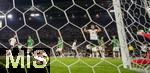 07.09.2025, Fussball WM-Qualifikation Europa 2025/26, 6.Spieltag,  Deutschland - Nordirland, im Rhein-Energie-Stadion Kln, Torschuss zum 3:1 von Florian Wirtz (Deutschland) Per Freistoss, Leon Goretzka (Deutschland) jubelt