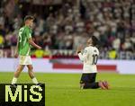 07.09.2025, Fussball WM-Qualifikation Europa 2025/26, 6.Spieltag,  Deutschland - Nordirland, im Rhein-Energie-Stadion Kln, re: Nadiem Amiri (Deutschland) sinkt nach dem Spiel betend auf den Boden.