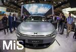 10.09.2025, Messe Mnchen IAA Mobility 2025 in Mnchen im Messegelnde Riem. Am Messestand der Chinesischen Firma Xpeng, ein brsennotierter Elektroautohersteller aus Guangzhou (China). Im Programm gibt es Mittelklasse, Obere Mittelklasse, Vans und SUVs. Hier der P7plus