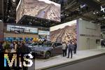 10.09.2025, Messe Mnchen IAA Mobility 2025 in Mnchen im Messegelnde Riem. Am Messestand der Chinesischen Firma Xpeng, ein brsennotierter Elektroautohersteller aus Guangzhou (China). Im Programm gibt es Mittelklasse, Obere Mittelklasse, Vans und SUVs.