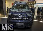10.09.2025, Messe Mnchen IAA Mobility 2025 in Mnchen im Messegelnde Riem.  VWs Robotertaxi, der Autonom fahrende Elektrobus ID.Buzz AD.