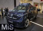10.09.2025, Messe Mnchen IAA Mobility 2025 in Mnchen im Messegelnde Riem.  VWs Robotertaxi, der Autonom fahrende Elektrobus ID.Buzz AD.