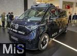 10.09.2025, Messe Mnchen IAA Mobility 2025 in Mnchen im Messegelnde Riem.  VWs Robotertaxi, der Autonom fahrende Elektrobus ID.Buzz AD.