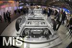10.09.2025, Messe Mnchen IAA Mobility 2025 in Mnchen im Messegelnde Riem. Offenes Chassis eines E-Autos am Stand von AITO. AITO ist eine Automarke aus der Volksrepublik China.  AITO ist die erste Marke im Rahmen von Huaweis Harmony Intelligent Mobility Alliance (HIMA). Huawei ist verantwortlich fr Produktdesign, Entwicklung und die Lieferung wichtiger Technologien wie Antriebssysteme, Fahrerassistenzsysteme und Software. 