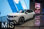 10.09.2025, Messe Mnchen IAA Mobility 2025 in Mnchen im Messegelnde Riem.  Am Stand von BMW steht eine aktelle Neuentwicklung, der iX3, das Fahrzeug darf nicht besichtigt werden und ist strengstens abgeschirmt.