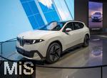 10.09.2025, Messe Mnchen IAA Mobility 2025 in Mnchen im Messegelnde Riem.  Am Stand von BMW steht eine aktelle Neuentwicklung, der iX3, das Fahrzeug darf nicht besichtigt werden und ist strengstens abgeschirmt.