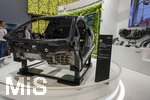 10.09.2025, Messe München IAA Mobility 2025 in München im Messegelände Riem.  Hybrid Monocoque von HRC, Verbundlösungen mit modernsten Kohlefasertechnologien,