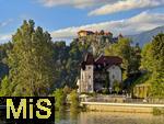 03.09.2025, Bled, Slowenien, Der Bleder See, auch Veldeser See oder Felder See, slowenisch Blejsko jezero, ist ein See in der slowenischen Region Oberkrain (Gorenjska) beim Kurort Bled. Hoch oben auf einem steil aufragenden Felsen am Nordufer thront die Burg von Bled (Blejski grad) ber dem See. 