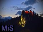 03.09.2025, Bled, Slowenien, Der Bleder See, auch Veldeser See oder Felder See, slowenisch Blejsko jezero, ist ein See in der slowenischen Region Oberkrain (Gorenjska) beim Kurort Bled. Hoch oben auf einem steil aufragenden Felsen am Nordufer thront die Burg von Bled (Blejski grad) ber dem See.  