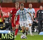 14.09.2025, Fussball 3. Liga 2025/2026, 5.Spieltag, TSV 1860 Mnchen - TSV Havelse, im Stadion an der Grnwalder Strasse Mnchen, v.l. Dominic Minz (TSV Havelse) gegen Max Christiansen (TSV 1860 Mnchen) 


