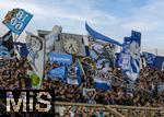 14.09.2025, Fussball 3. Liga 2025/2026, 5.Spieltag, TSV 1860 Mnchen - TSV Havelse, im Stadion an der Grnwalder Strasse Mnchen, Lwenfans schwenken ihre Fahnen