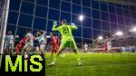 14.09.2025, Fussball 3. Liga 2025/2026, 5.Spieltag, TSV 1860 Mnchen - TSV Havelse, im Stadion an der Grnwalder Strasse Mnchen, Zweikampf, Duell, Aktion, Action,  Sean Dulic (TSV 1860 Mnchen), Jesper Verlaat (TSV 1860 Mnchen), Irchad Behrens (TSV Havelse) 