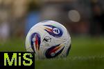 14.09.2025, Fussball 3. Liga 2025/2026, 5.Spieltag, TSV 1860 Mnchen - TSV Havelse, im Stadion an der Grnwalder Strasse Mnchen, Der Spielball der 3.Liga liegt bereit.