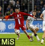 14.09.2025, Fussball 3. Liga 2025/2026, 5.Spieltag, TSV 1860 Mnchen - TSV Havelse, im Stadion an der Grnwalder Strasse Mnchen, Nassim Boujellab (TSV Havelse) gegen Max Christiansen (TSV 1860 Mnchen) 