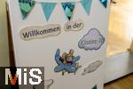 16.09.2025,  1.Schultag in Bayern, Symbolbild: Willkomen steht an einem Schild am Klassenzimmer der Klasse 1b.